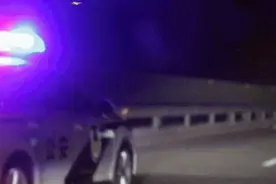危险！危险！危险！女子被遗忘服务区情急之下误上高速图片