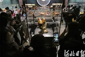 长信宫灯又“出差”了图片