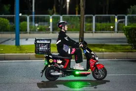 城市正能量！广州顺丰同城骑士江边救人获嘉奖图片