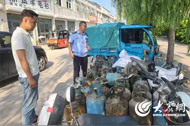 嘉祥县大张楼镇开展废旧液化气钢瓶置换工作图片
