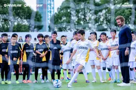 上海行倒苦水“老板不好当”，贝克汉姆建言青训：快乐+态度图片