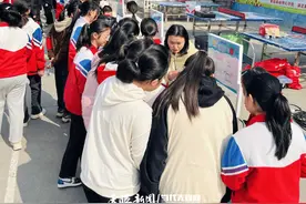 激发孩子们的好奇心！“科普大篷车”开进息烽小寨坝镇小学图片