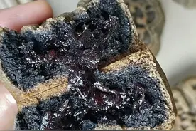 生酮+零卡糖成了新网红！手作五仁一个卖40元！记者探访私人烘焙月饼市场图片