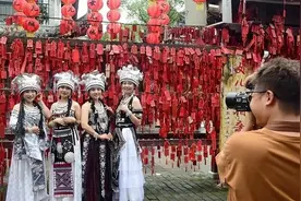 两年增加百家旅拍店，预计今年产值将破亿……小照片“拍”出大产业图片