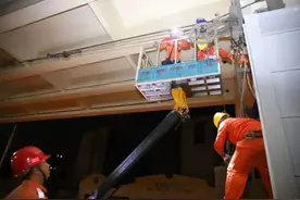 上海地铁如期完成2023年接触网大修改造图片