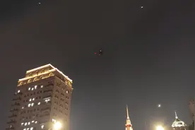 “空中警察”喊话，提升高架道路通行效率图片