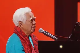 胡德夫带来歌咏朗诵《呼唤——两岸为你读诗》视频封面