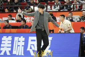 克里斯和于德豪或继续缺席，山东男篮明晚战宁波队要胜利，也要健康图片