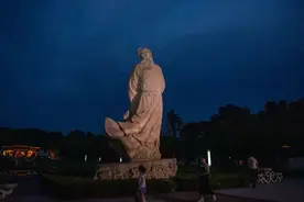 苏东坡为何频频吟咏月亮？图片