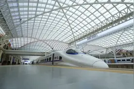 新质向未来 信赖全球通 中国移动5G-A点亮山东行动暨山东移动全球通尊享礼遇发布会正式启动图片