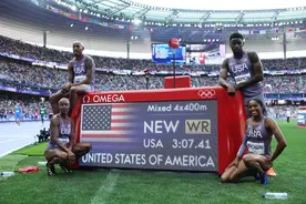 这也太早了，美国4x400米混合接力第一轮便打破世界纪录图片