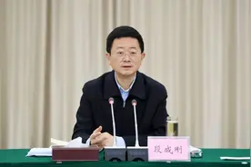 打虎！重庆市政协党组成员、副主席段成刚任上被查图片