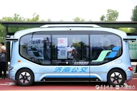 自主上路的独行侠，济南无人驾驶公交采用“单车智能”技术图片