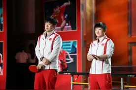 王楚钦、孙颖莎担任特派老师图片