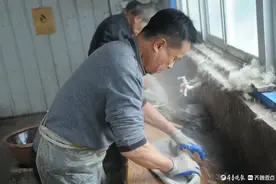 手工制作龙泉毡帽图片