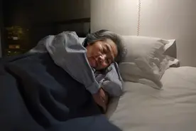 每天1小时三年减重24斤！这样睡觉真可以“躺瘦”，很多人不知道图片