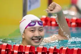 1分02秒66!唐钱婷打破100米蛙泳短池亚洲纪录图片