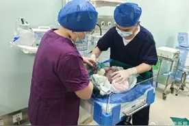 遵义64岁超高龄产妇，成功产子！图片
