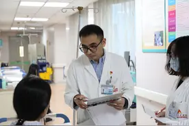 解密神秘的耳部“噪音”——神经性耳鸣图片