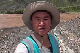 纵览原创｜河北小伙开房车进藏边捡垃圾边旅游，76天捡了500多袋垃圾图片