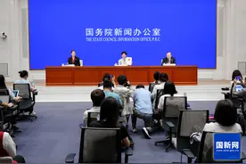 中国人民解放军军乐团原团长于海谈国歌标准版发布图片