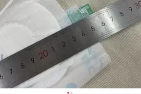 事关每一位女性！多品牌卫生巾“标长实短”，网友炸锅：被背刺多年！新国标正在路上图片