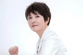 动静快评丨见义勇为的“碎花裙姐姐”“勺子哥” 是“当代大侠”图片
