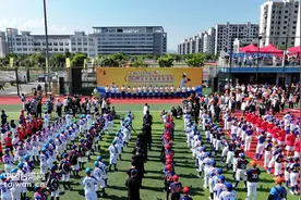 青春之棒，筑梦未来——两岸学子以“棒”为媒交织绘就融合画卷图片