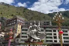 走进秘境九龙：藏彝走廊褶皱里，民族团结的历史与今天图片