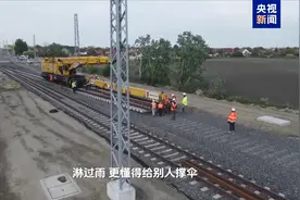 “我真想带两个机器人回去” 让国际政要点赞的中国科技到底有多牛！图片
