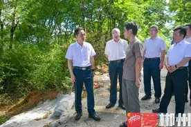 吴巨培开展“四下基层”调研：践行以人民为中心的发展思想 确保人民群众生命财产安全图片