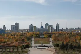 青春没有售价，中国年轻人转向选择“铁腚”旅行图片