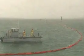 美国海军一架电子战飞机坠毁图片