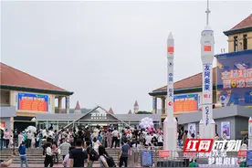 双节长沙“花样多”⑪丨消费市场“成绩单”亮眼，长沙再登榜图片