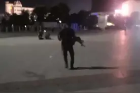 精神病患者杀害陌生女孩案一审择期宣判，起诉书称其案发前对多名路人有过作案冲动图片