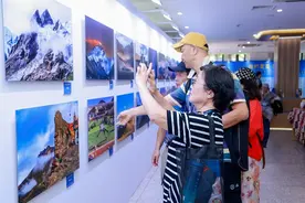 一展尽览珠峰无限风光 定日珠峰文旅摄影大赛优秀作品展启幕图片