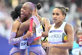 巴黎奥运会丨田径——美国队打破4x400米混合接力世界纪录图片