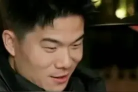 董宇辉直播讲“小孩哥”的故事，正说着，自称“小孩哥”妈妈在直播间留言了#董宇辉 #小孩哥图片