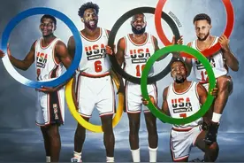 🤣看看美国男篮2024巴黎奥运会潜在首发五虎的同框照图片
