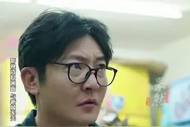 男子花9100元购买7瓶五粮液，其中5瓶是假酒，要求退款并十倍赔偿。法院驳回：仅退款，有知假买假的恶意图片