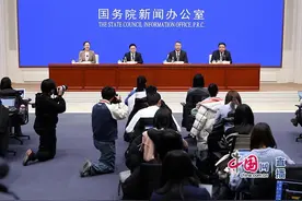 财政部：2025年提高财政赤字率，加大支出强度，进一步增加对地方转移支付图片