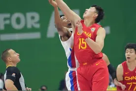 中国男篮惨败，无缘巴黎奥运图片