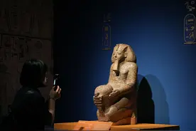 新华全媒+丨“金字塔之巅：古埃及文明大展”在上海博物馆开幕图片