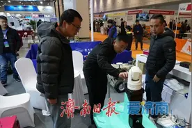 2025第二十届中国(山东)国际装备制造业博览会客商选购热情高涨图片