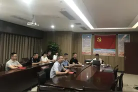 福建联通：走好群众路线 全面全心全力将“四下基层”制度运用在主题教育中图片