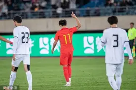 国足又输了，下个月还要踢韩国泰国图片