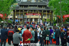 文旅活动打卡贵州|丹寨：多彩非遗引客来图片