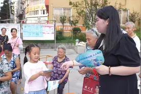成都东部新区： “光盘游戏”乐翻天，趣味引领新“食”尚图片
