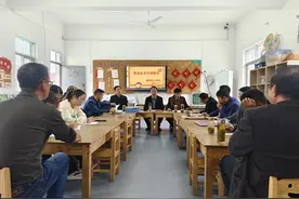 望江县新坝中心学校召开食品卫生安全月调度会图片