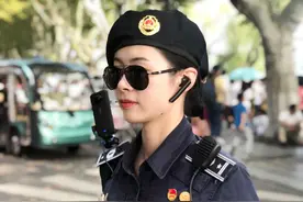 又美又飒！西湖边这个漂亮姑娘，还有个隐藏身份图片
